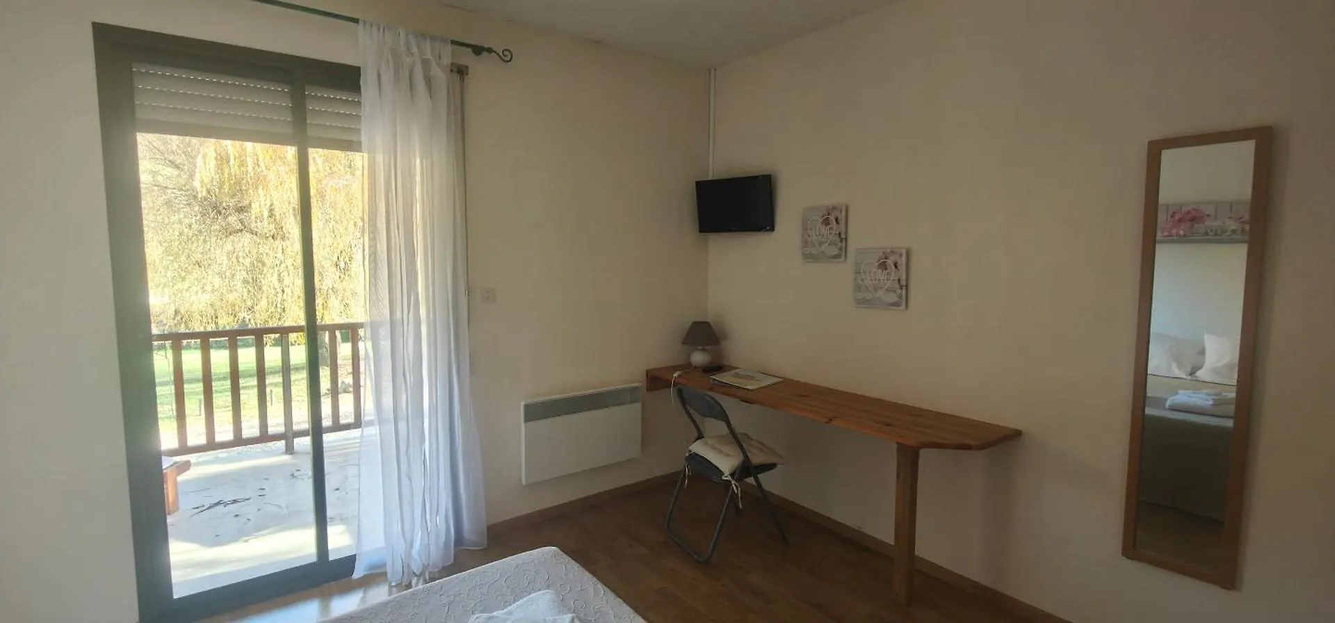 Hotel Complexe Les 4 Saisons Oust Camping