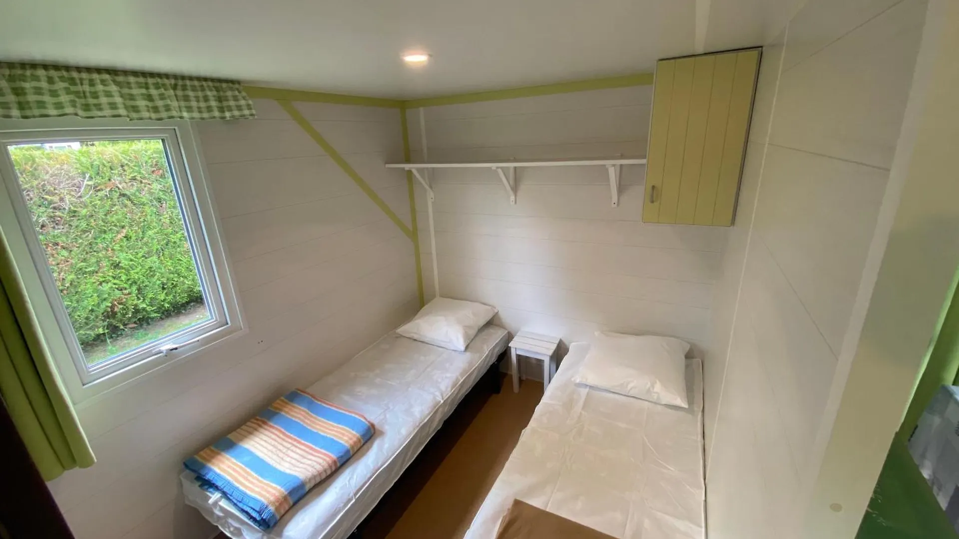 Complexe Les 4 Saisons Hotel Oust Campsite
