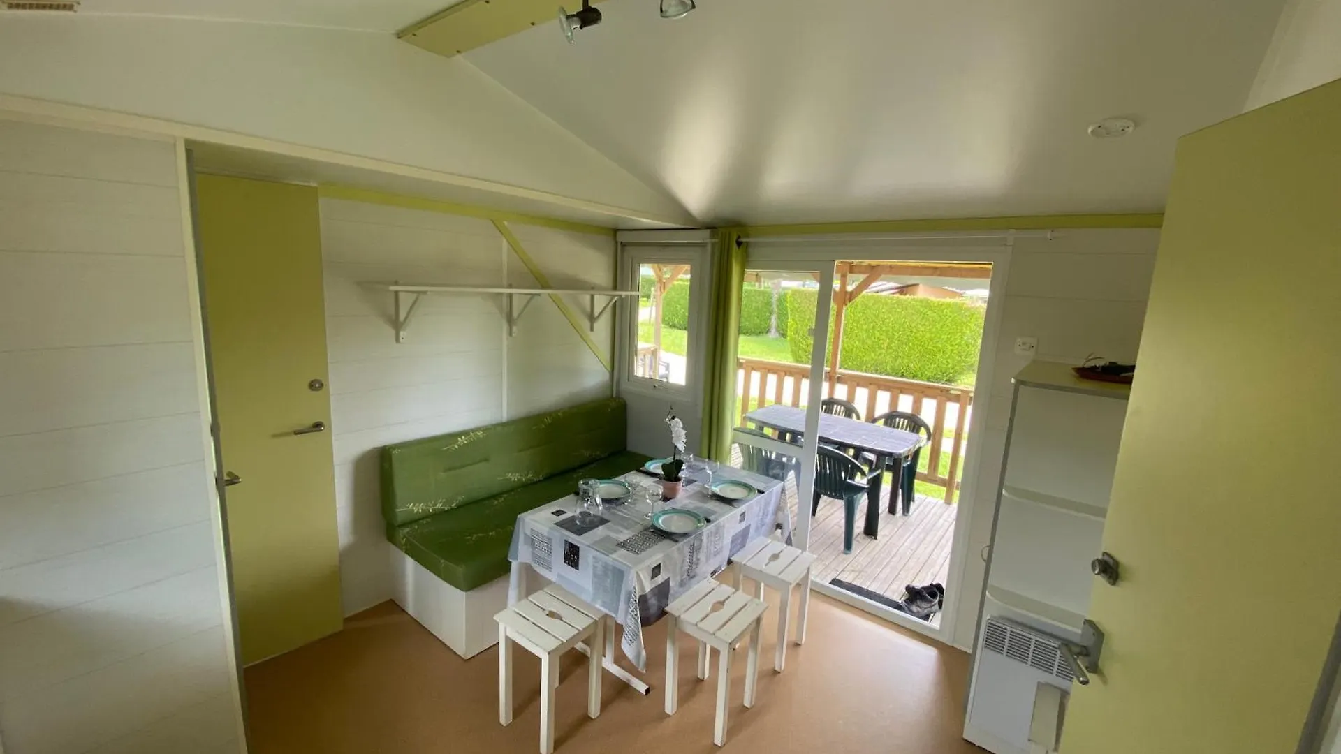Hotel Complexe Les 4 Saisons Oust Camping
