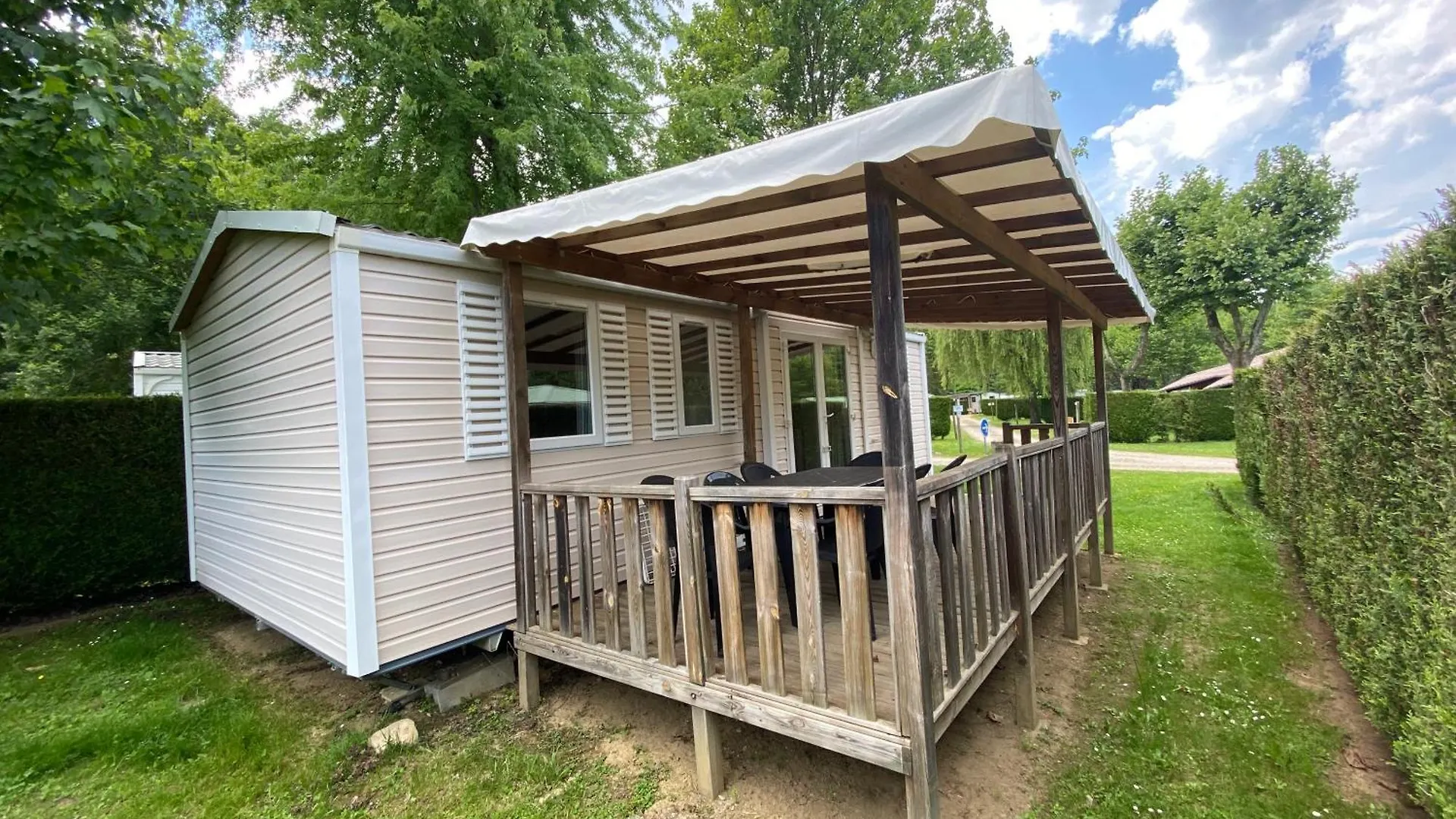 Camping Hotel Complexe Les 4 Saisons Oust Francia