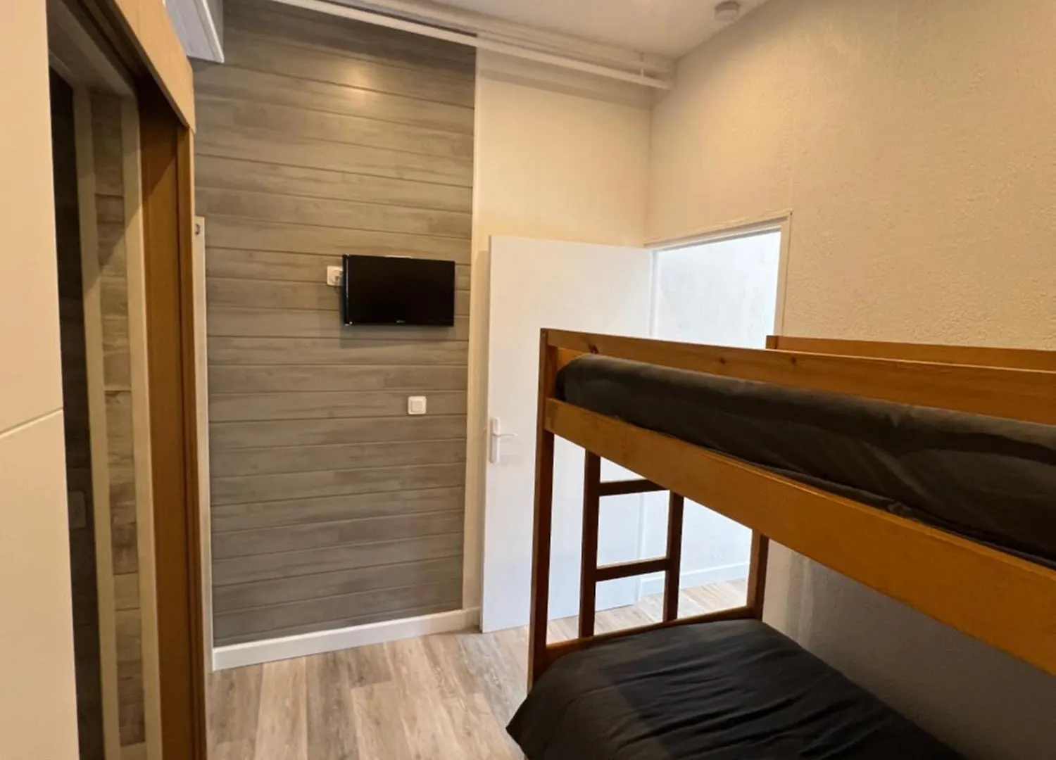 Hotel Complexe Les 4 Saisons Oust Camping