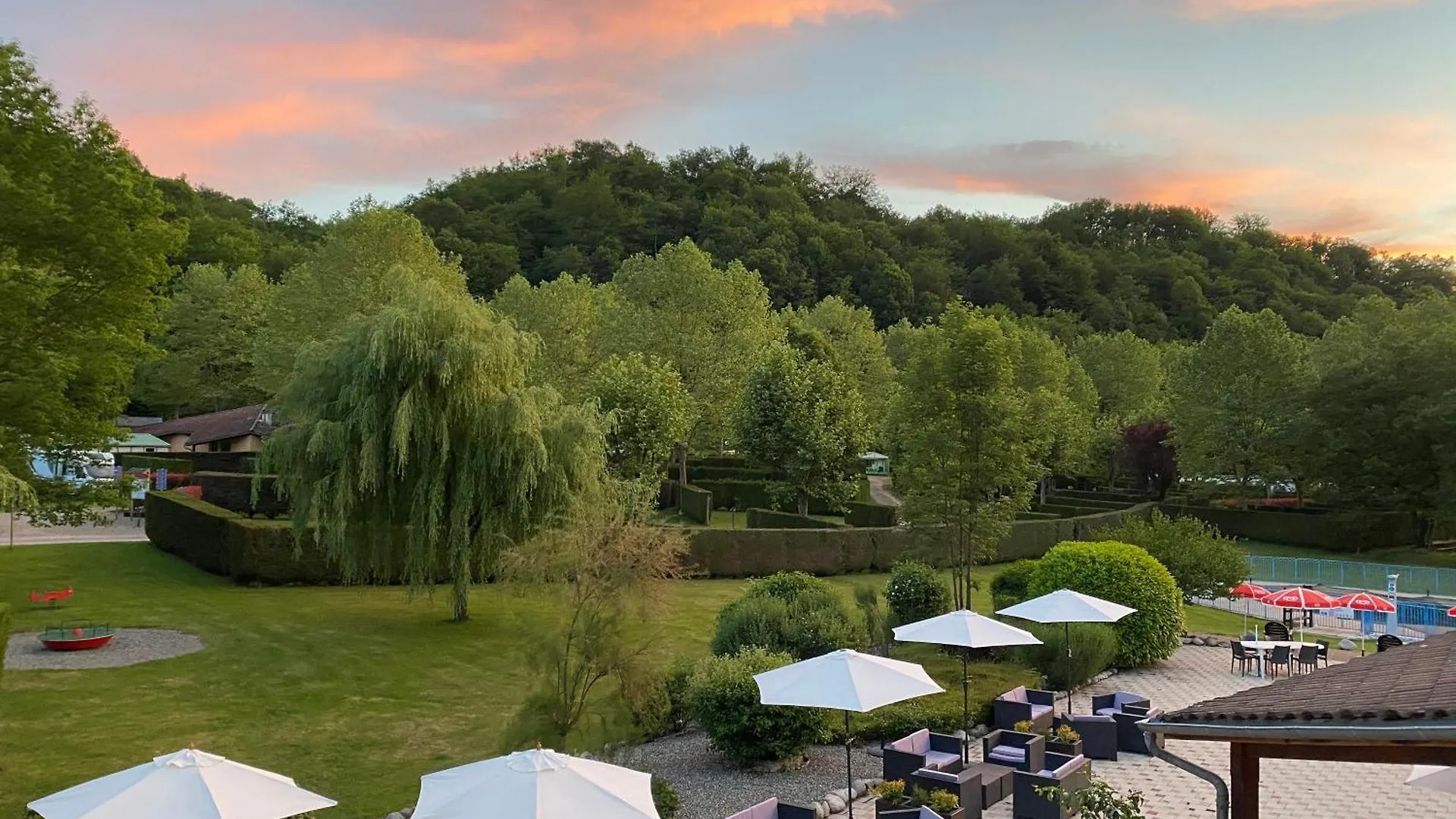 Camping Hotel Complexe Les 4 Saisons Oust